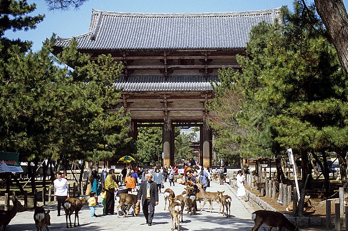 Baudenkmäler und Gärten der Kaiserstadt Nara