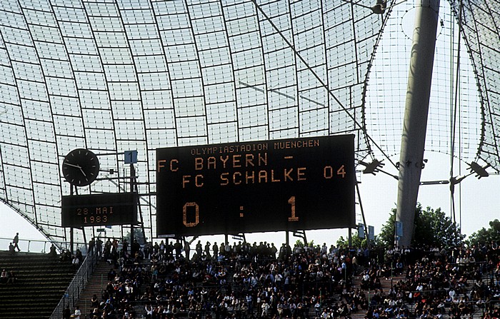 Olympiastadion: Bundesligaspiel FC Bayern München - FC Schalke 04