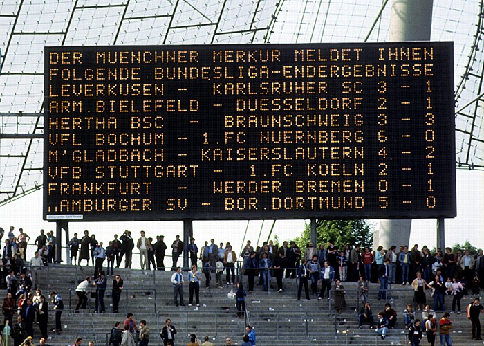 Olympiastadion: Bundesligaspiel FC Bayern München - FC Schalke 04