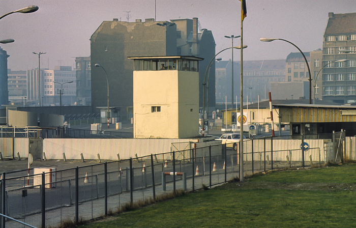 Grenzübergang Friedrichsstraße (Checkpoint Charlie) Berlin 1983