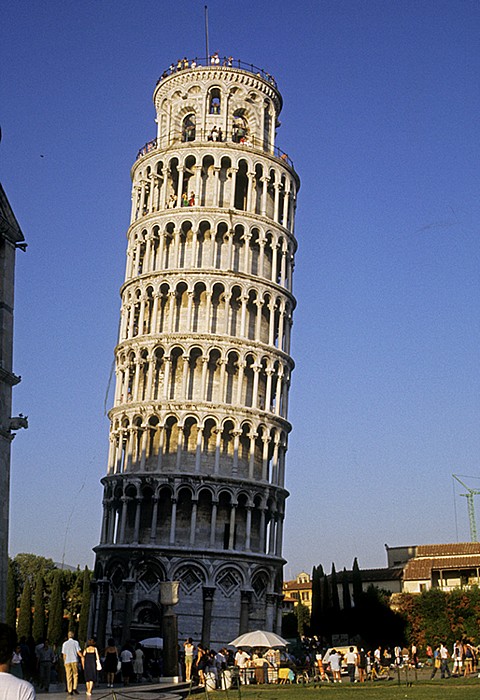 Pisa Piazza dei Miracoli (Platz der Wunder): Schiefer Turm (Campanile)
