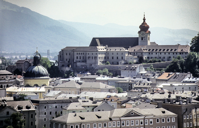 Blick vom Kapuzinerberg: Altstadt mit Stiftskirche Nonnberg Salzburg 1985
