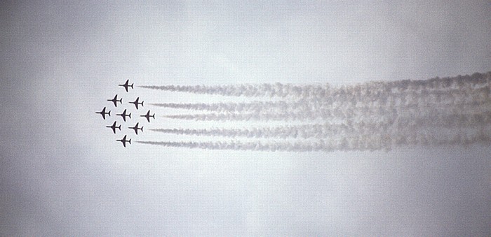 Flugplatz: Flugschau der Red Arrows Blumberg