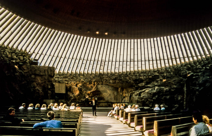 Etu-Töölö: Temppeliaukio-Kirche (Temppeliaukion kirkko) Helsinki