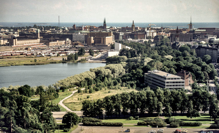 Helsinki Blick vom Turm des Olympiastadions: Stadtzentrum Finlandia-Halle Töölö Töölönlahti