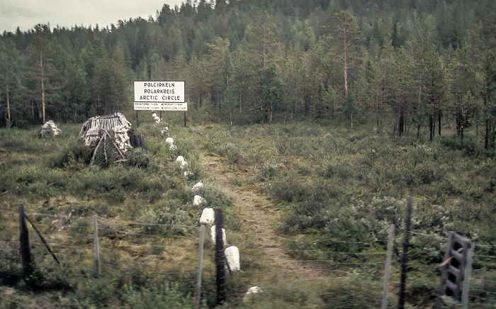 Ofotbanen (Malmbanan): Polarkreisüberquerung zwischen Boden und Kiruna Polcirkeln