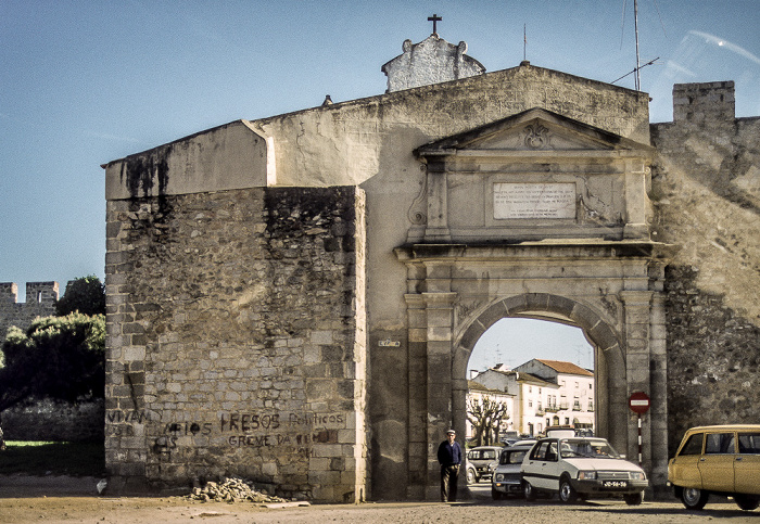 Porta de Aviz Évora