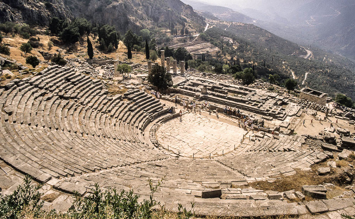 Heiliger Bezirk von Delphi: Theater Apollon-Tempel Gymnasion Schatzhaus der Athener Tal des Xeropotamos (Pleistos)