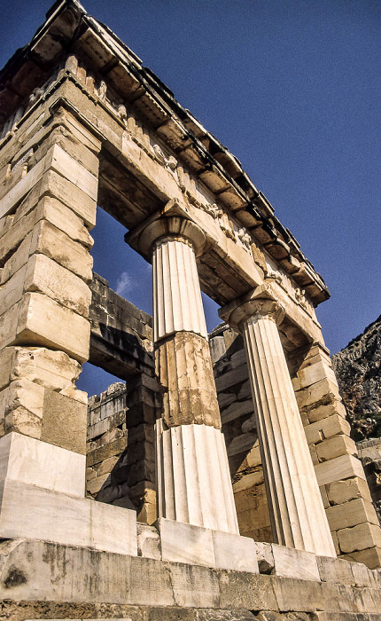 Heiliger Bezirk von Delphi: Schatzhaus der Athener
