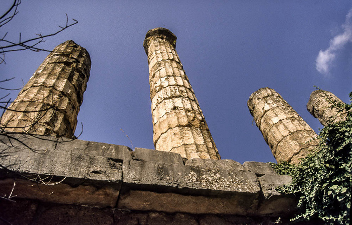 Heiliger Bezirk von Delphi: Apollon-Tempel Delphi