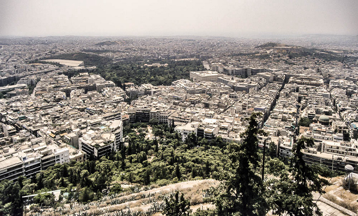 Blick vom Lykabettus (Lykavittós): Panathinaiko-Stadion, Nationalgarten, Griechisches Parlamentsgebäude, Akropolis Athen