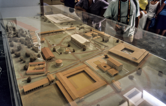 Archäologisches Museum Olympia: Modell des antiken Olympia Olympia