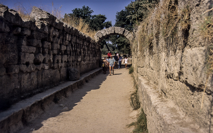 Eingang des Stadions Olympia