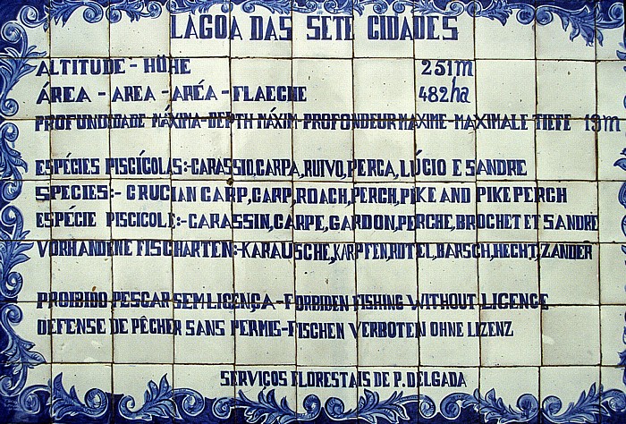 Azulejo mit Beschreibung des Lagoa das Sete Cidades Caldeira das Sete Cidades