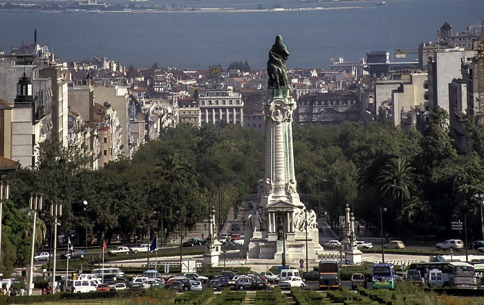Praça Marquês de Pombal mit der Statue des Marquês de Pombal Lissabon 1992