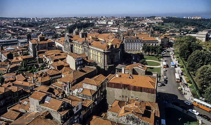 Blick vom Torre dos Clérigos: Altstadt mit dem Campo Mártires da Pátria Porto