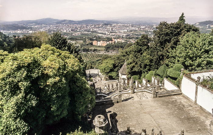 Santuário do Bom Jesus do Monte: Escadório do Pórtico Braga