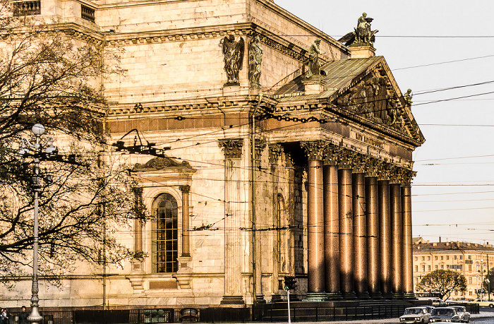 Malaya Morskaya Straße (Малая Морская улица): Isaakskathedrale (Исаакиевский собор) Sankt Petersburg