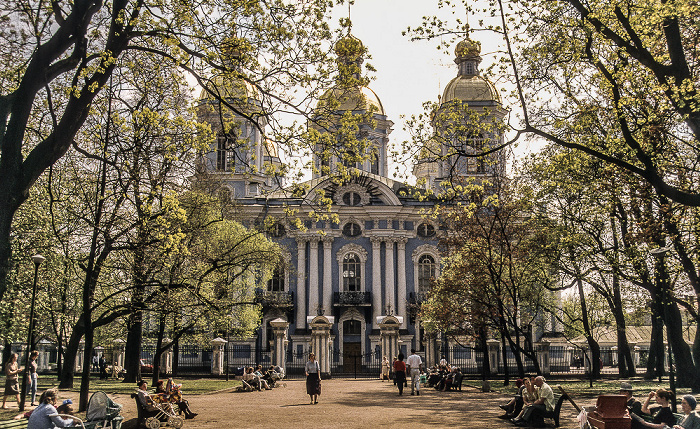 Nikolausgarten (Никольский сад): Nikolaus-Marine-Kathedrale (Никольский морской собор) Sankt Petersburg