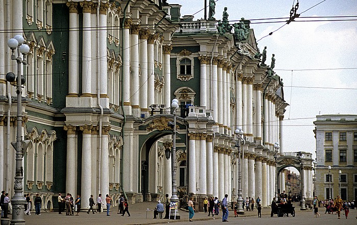 Eremitage (Winterpalais), Palastplatz Sankt Petersburg