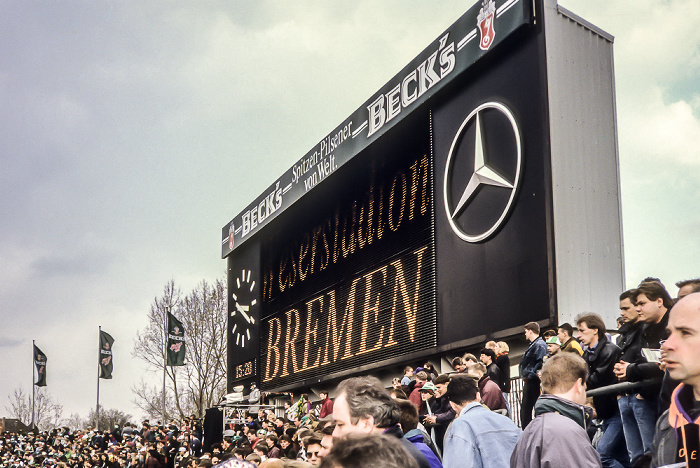 Weserstadion: Werder Bremen - Karlsruher SC