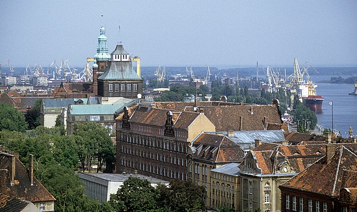 Schloss der pommerschen Herzöge: Blick vom Glockenturm: Seehafen Stettin