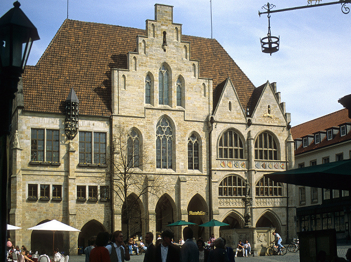 Marktplatz: Rathaus, Rolandbrunnen Hildesheim