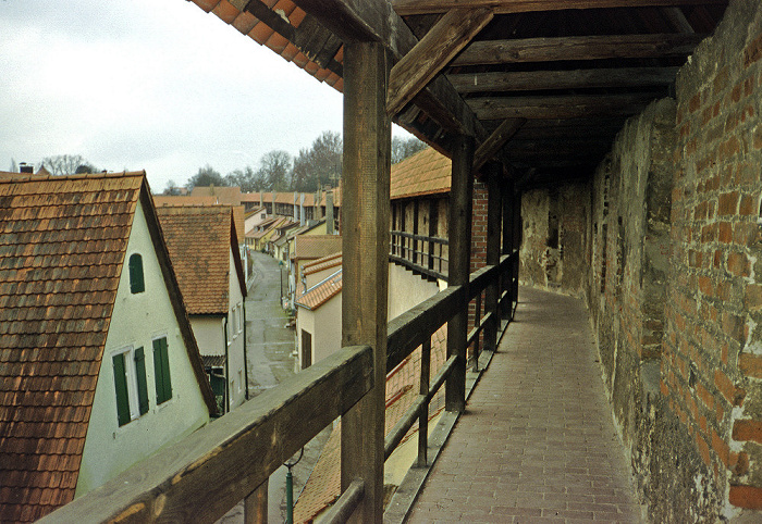 Stadtmauer: Wehrgang Nördlingen