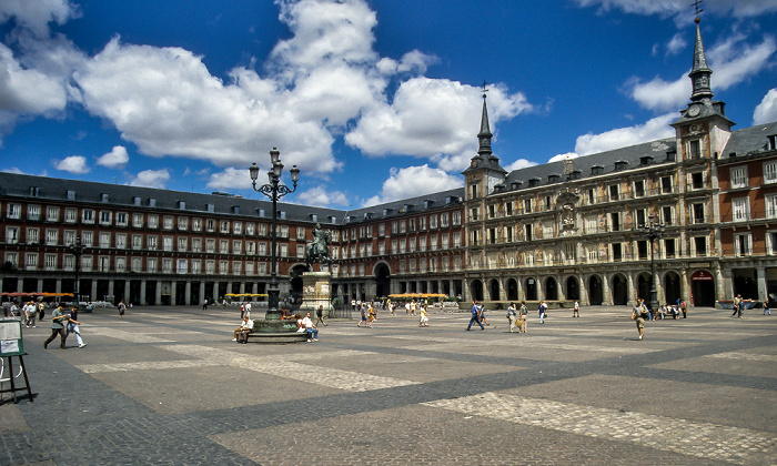 Plaza Mayor: Reiterstandbild von Philipp III. und Casa de la Panadería Madrid 1996