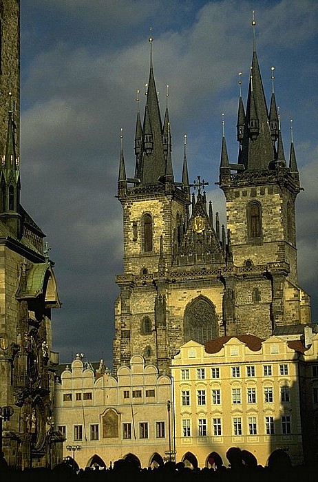 Altstädter Rathaus, Kirche der Jungfrau Maria vor dem Tyn Prag