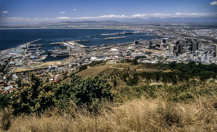 Blick vom Signal Hill: Table Bay, Victoria and Alfred Waterfront, Hafen, Zentrum Kapstadt