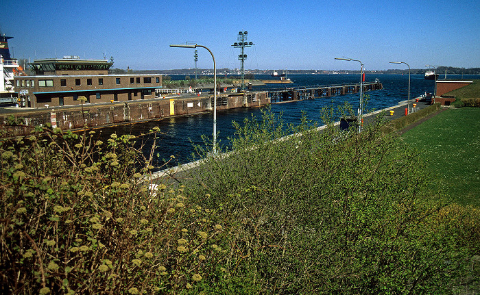 Nord-Ostsee-Kanal: Schleuse Kiel-Holtenau Kieler Förde