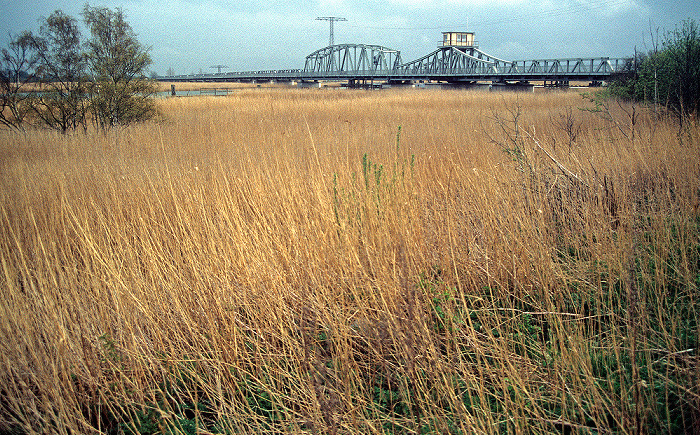 Bodstedter Bodden Im Hintergrund Drehbrücke zwischen Bodstedter und Barther Bodden