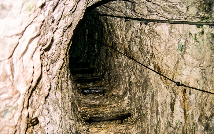 Wettersteingebirge Höllental: Fußgängertunnel