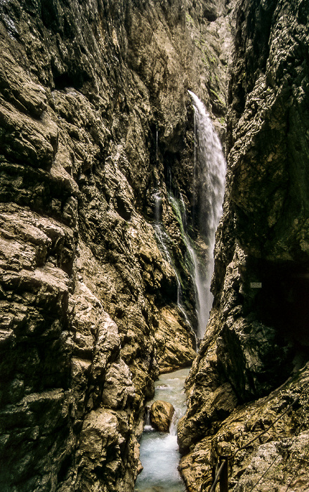 Wettersteingebirge Höllentalklamm: Wasserfall