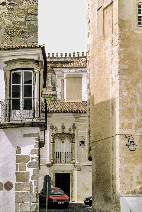Évora