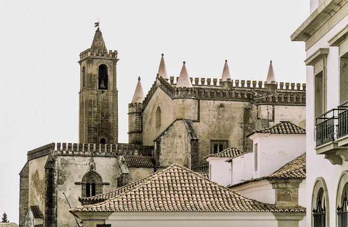 Évora