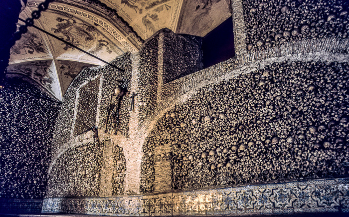 Évora Igreja do Sâo Francisco: Capela dos Ossos Igreja do São Francisco