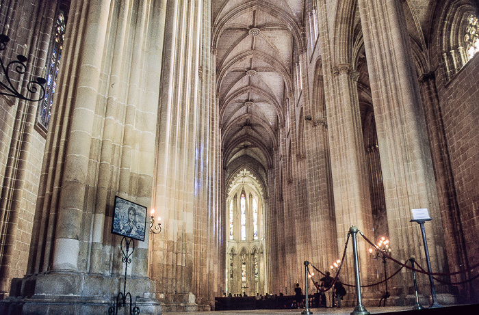 Batalha Dominikanerkloster Santa Maria da Vitória: Langhaus der Kathedrale Mosteiro de Santa Maria da Vitória