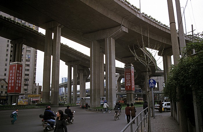Shanghai Puxi: Yan'an East Road Interchange (Nanbei Elevated Road and Yan'an Elevated Road)