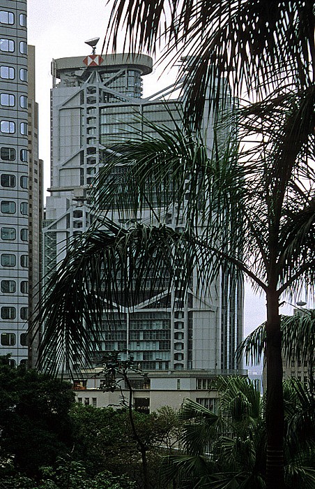 Hongkong Island: Hong Kong & Shanghai Banking Corporation Hong Kong Park HSBC Main Building