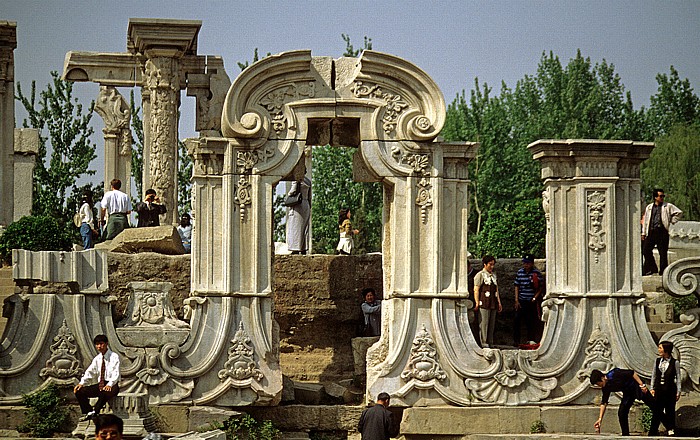 Alter Sommerpalast (Yuánmíng Yuán, Garten der Vollkommenheit und des Lichts): Ruinen Peking