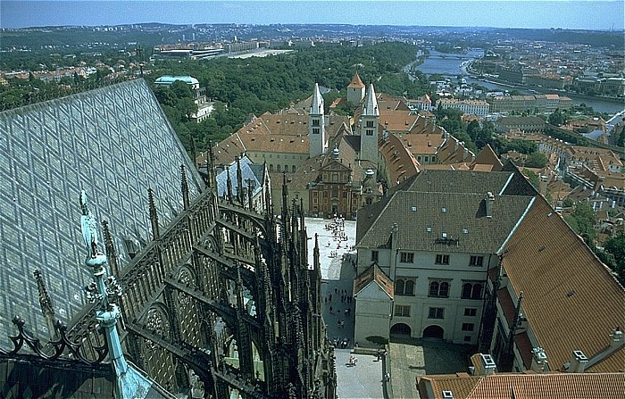 Prag Renaissanceglockenturm St.-Veits-Kathedrale: Hradschin Belvedere Königspalast Letná-Park Palais Lobkowitz Schwarzer Turm St. Veits-Dom