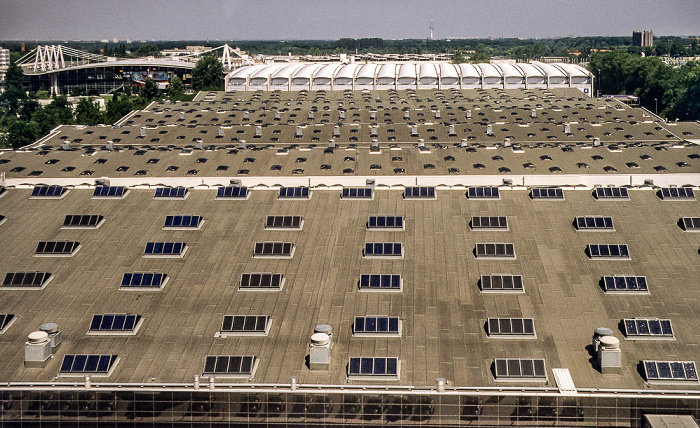 Hannover EXPO 2000: Messehallen 4 bis 7 Fernmeldeturm Messehalle 2 Messehalle 4 Messehalle 5 Messehalle 6 Messehalle 7