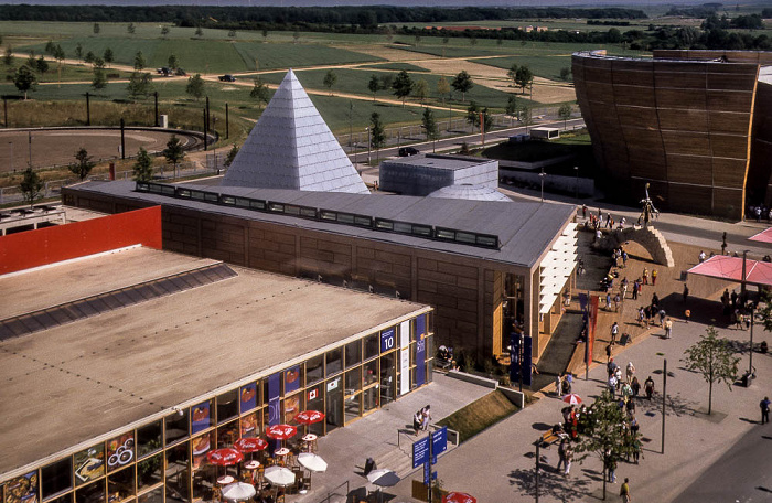 EXPO 2000: Blick aus der Seilbahn - Dänischer Pavillon Hannover