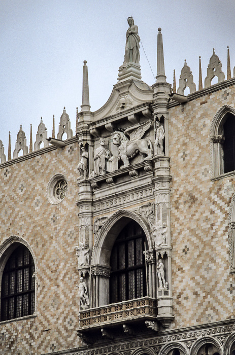 Dogenpalast Venedig 2001