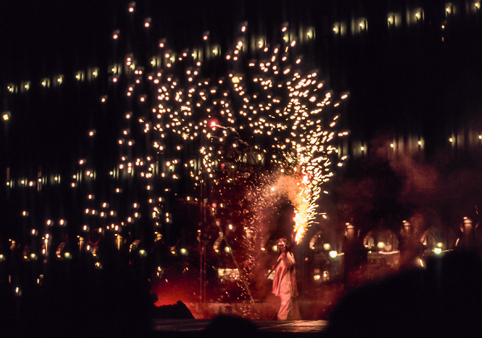 Piazza San Marco: Feuerspektakel (Karneval von Venedig) Venedig