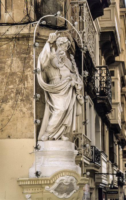 Old Mint Street (Triq iz-Zekka) / Old Theatre Street (Triq tat-Teatru l-Antik) Valletta