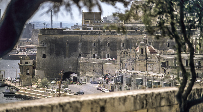 Telgħet Liesse, Lascaris Battery Valletta