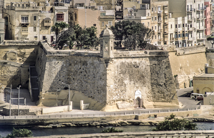 Blick von der Lascaris Battery: Senglea mit den Gardjola Gardens Valletta